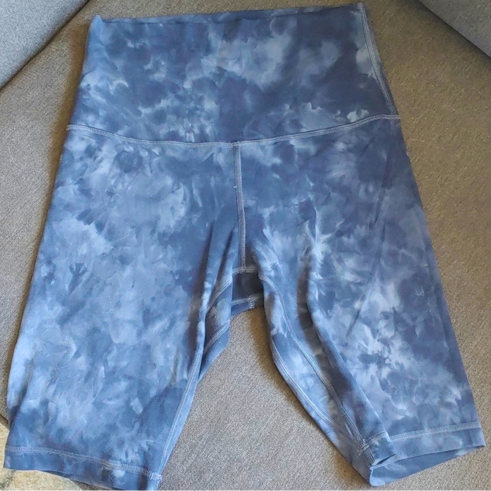 Lululemon 🍋 High Rise Align Short 8 inch